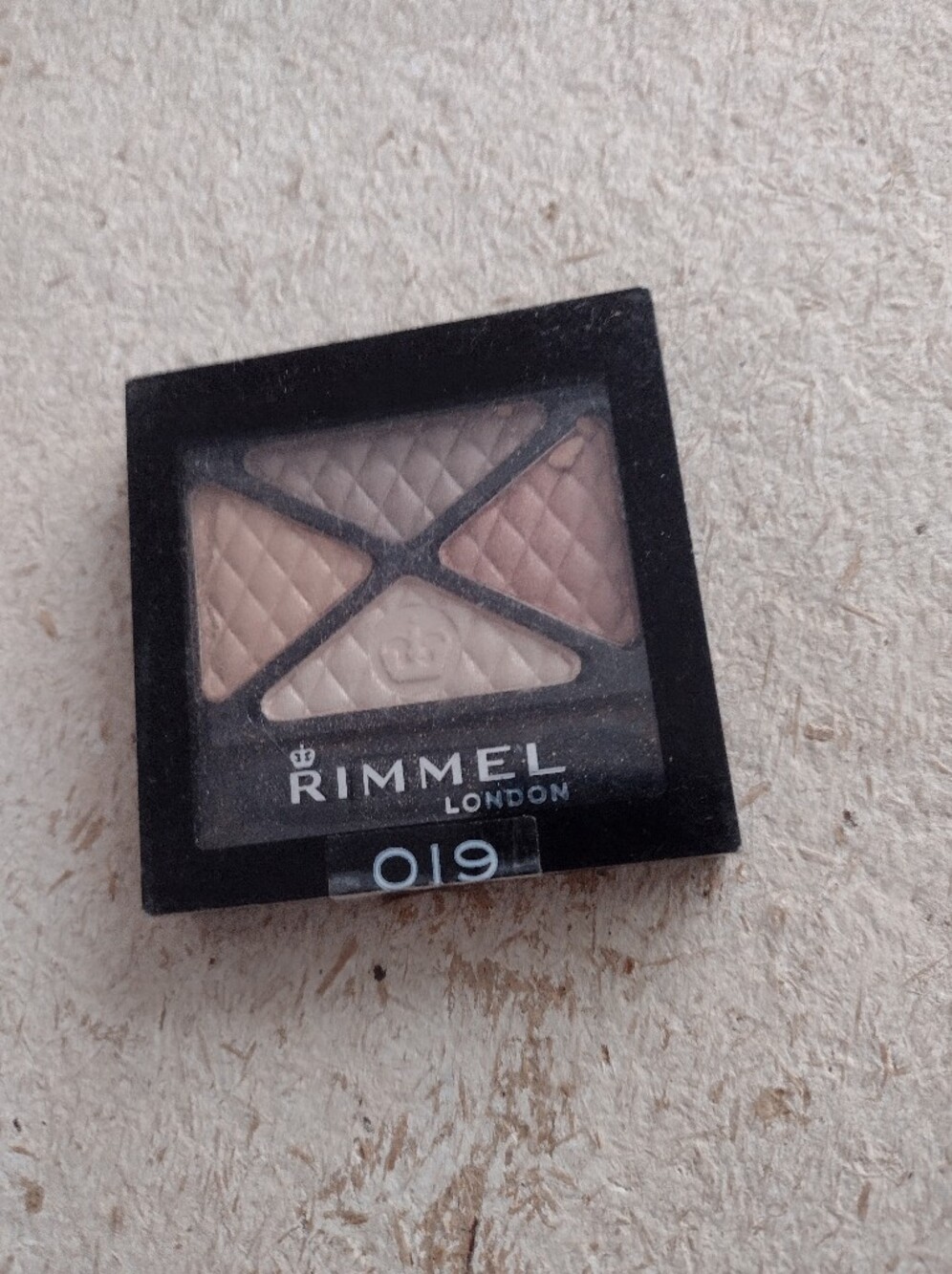 Rimmel London Glam Eyes Quad Shadow 019